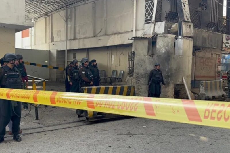 Ledakan Bom Bunuh Diri di Markas Paramiliter Pakistan Tewaskan Lima Nyawa