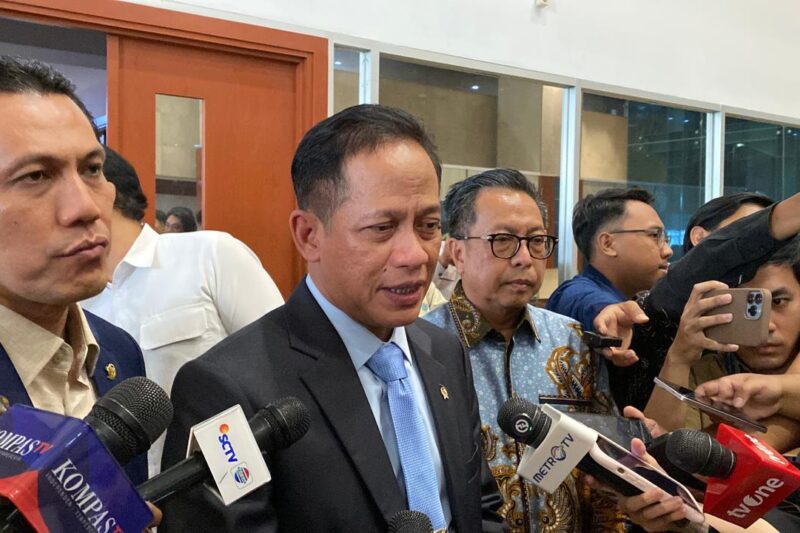 Menteri Hanif Siapkan Tiga Sanksi Pasca Banjir di Sumatera dan Aceh